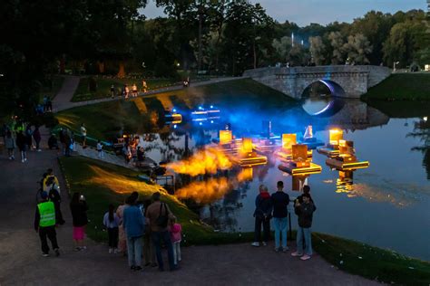 Определение лучшего времени для посещения парка