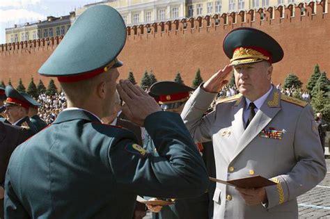 Подготовка к молебну и обедни: обязательные ритуалы и традиции