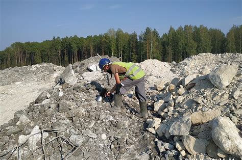 Разведка местности и поиск ценных предметов