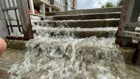  Невероятный сон: поток воды насторожил спокойствие дома